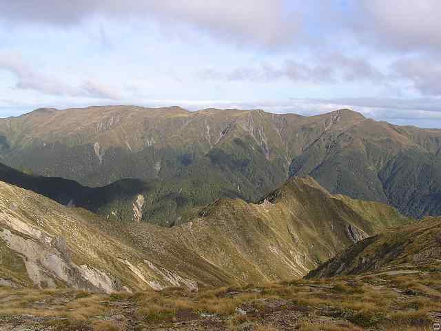 Ruahine - Sunrise Hut 070.jpg